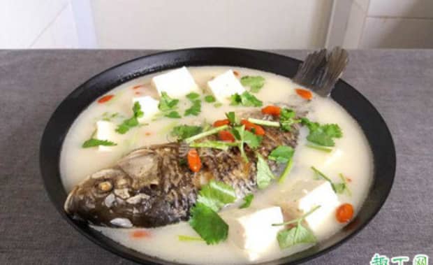 鲫鱼豆腐汤吃了减肥有效果吗 鲫鱼豆腐汤吃了减肥有效果吗