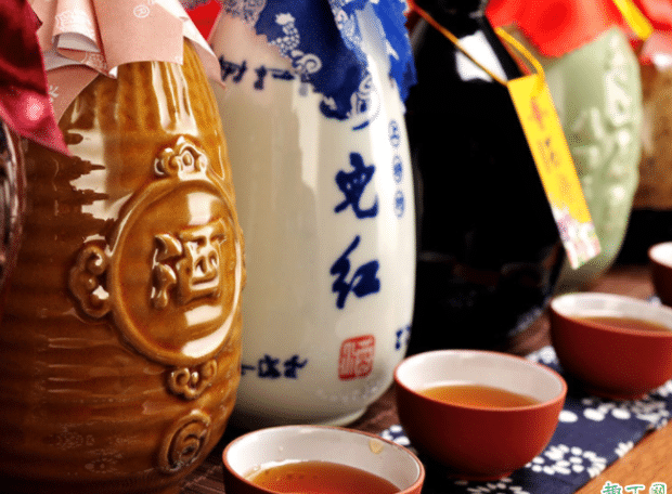 喝黄酒吃螃蟹可以吗